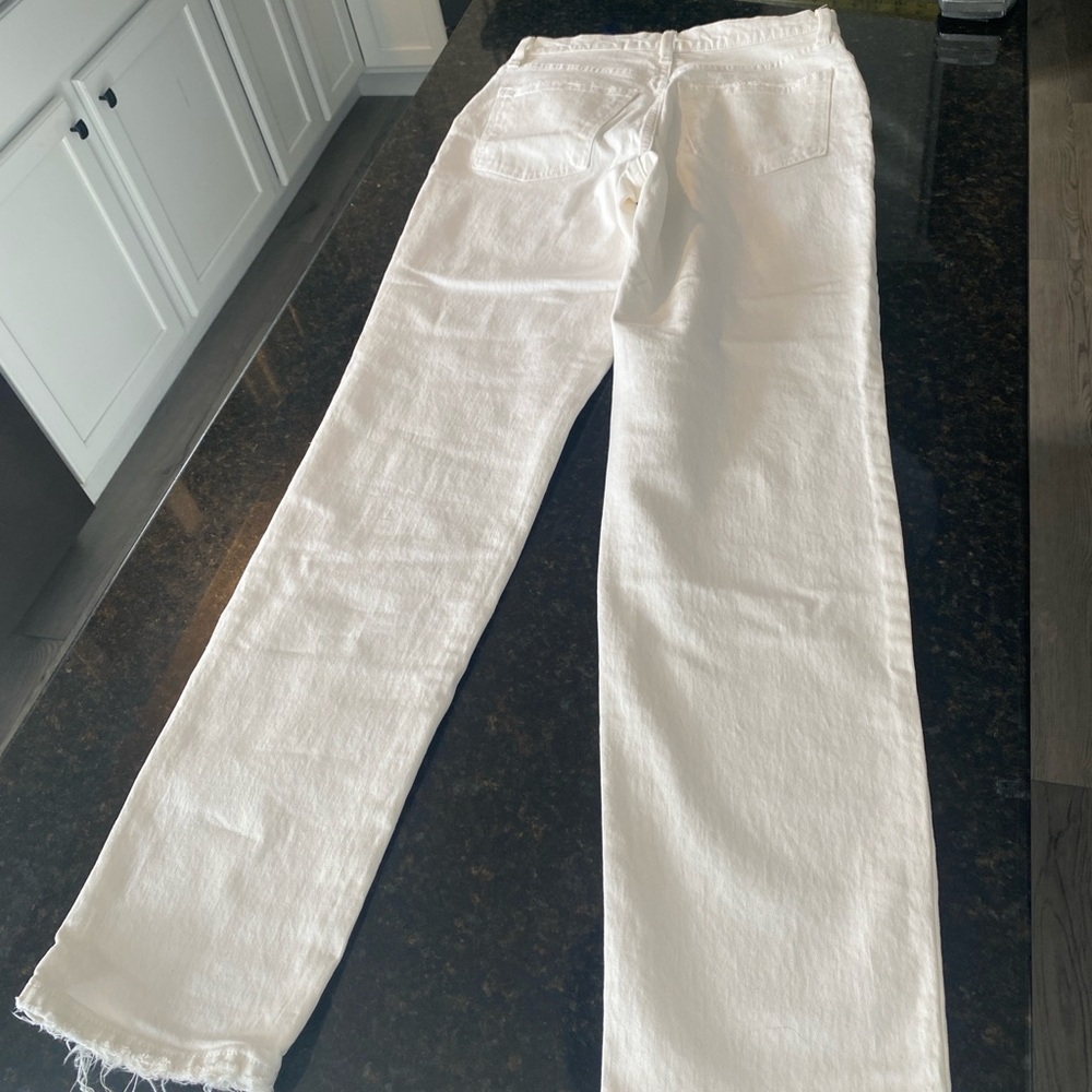 Universal Thread Cream  90’s straight Denim Jeans 6 long